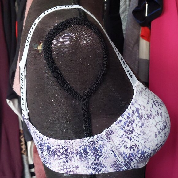 VICTORIA SECRET T-SHIRT LIGHTLY LINED DEMI BRA 34C - Picture 4 of 9